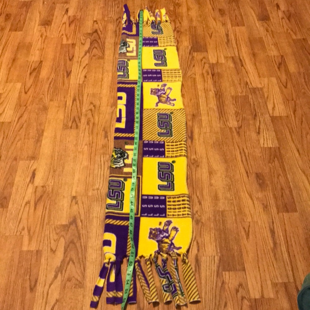 LSU Fleece Scarf 💕 - Picture 7 of 8